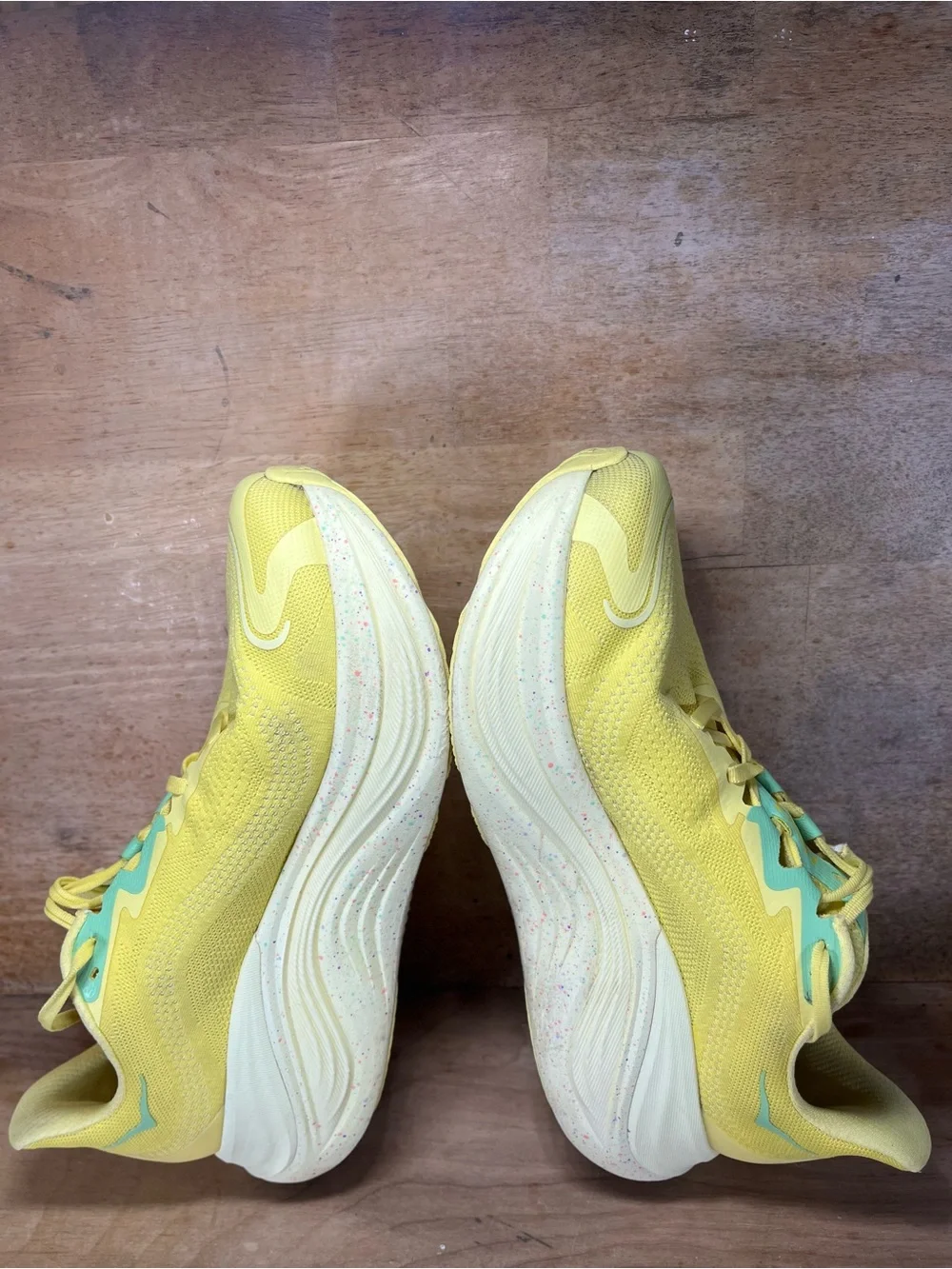 Hoka One One Skyward X Mens Size 11.5 Running Shoes Sneakers Lemonade Sunlight